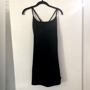 Halara size 6 active dress with built-in shelf bra and shorts!